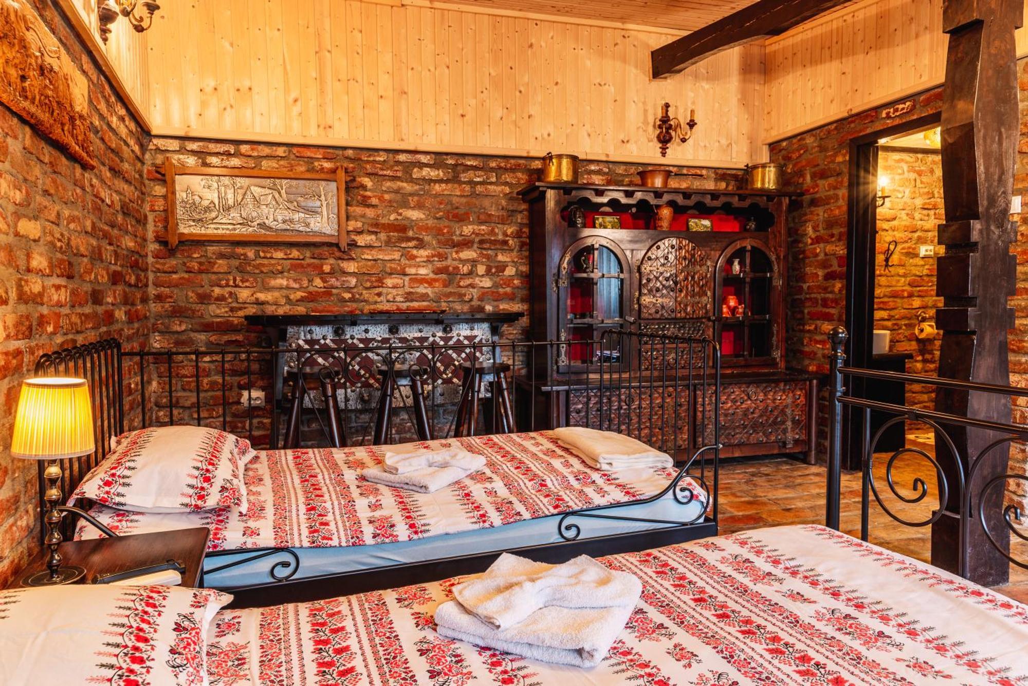 Casa Soseco Hotel Orşova Buitenkant foto